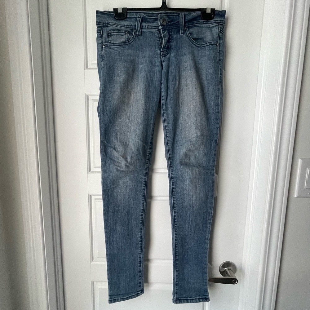 🛍️ 2 for $40 - Medium Wash Skinny Jeans Jeggings